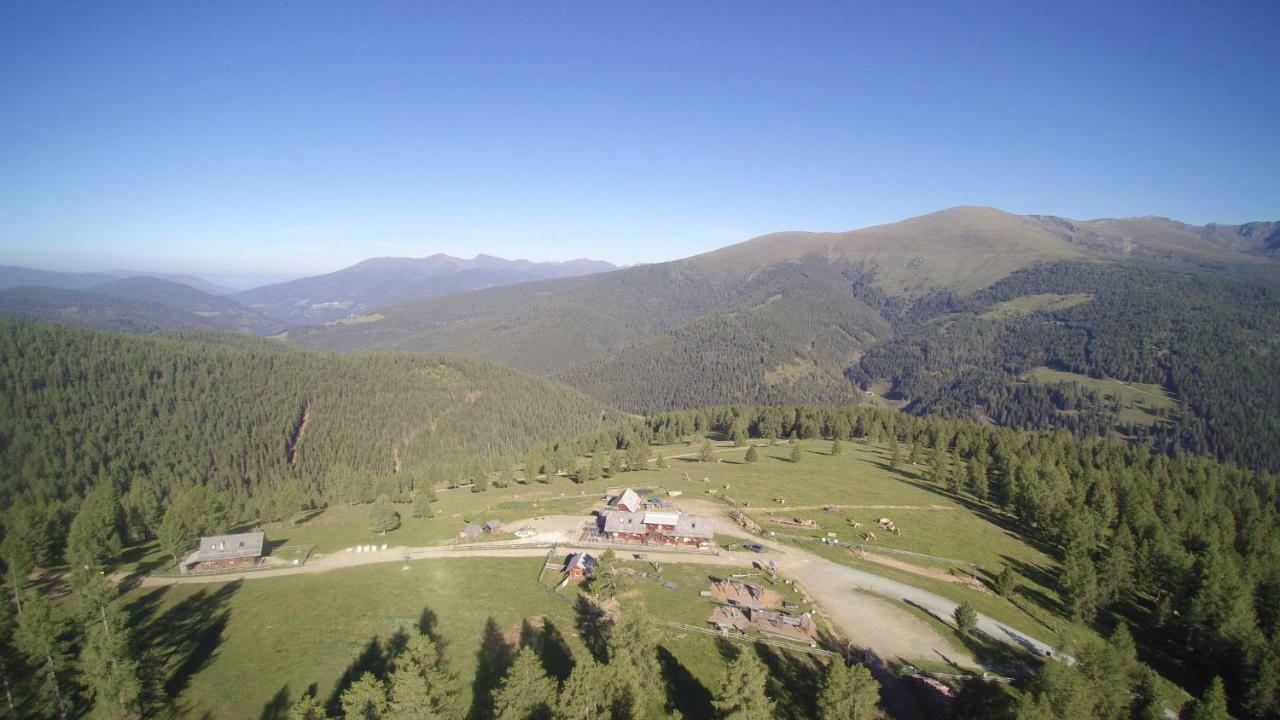 Hotel Hiasl Zirbenhuette Hochrindl Exteriér fotografie